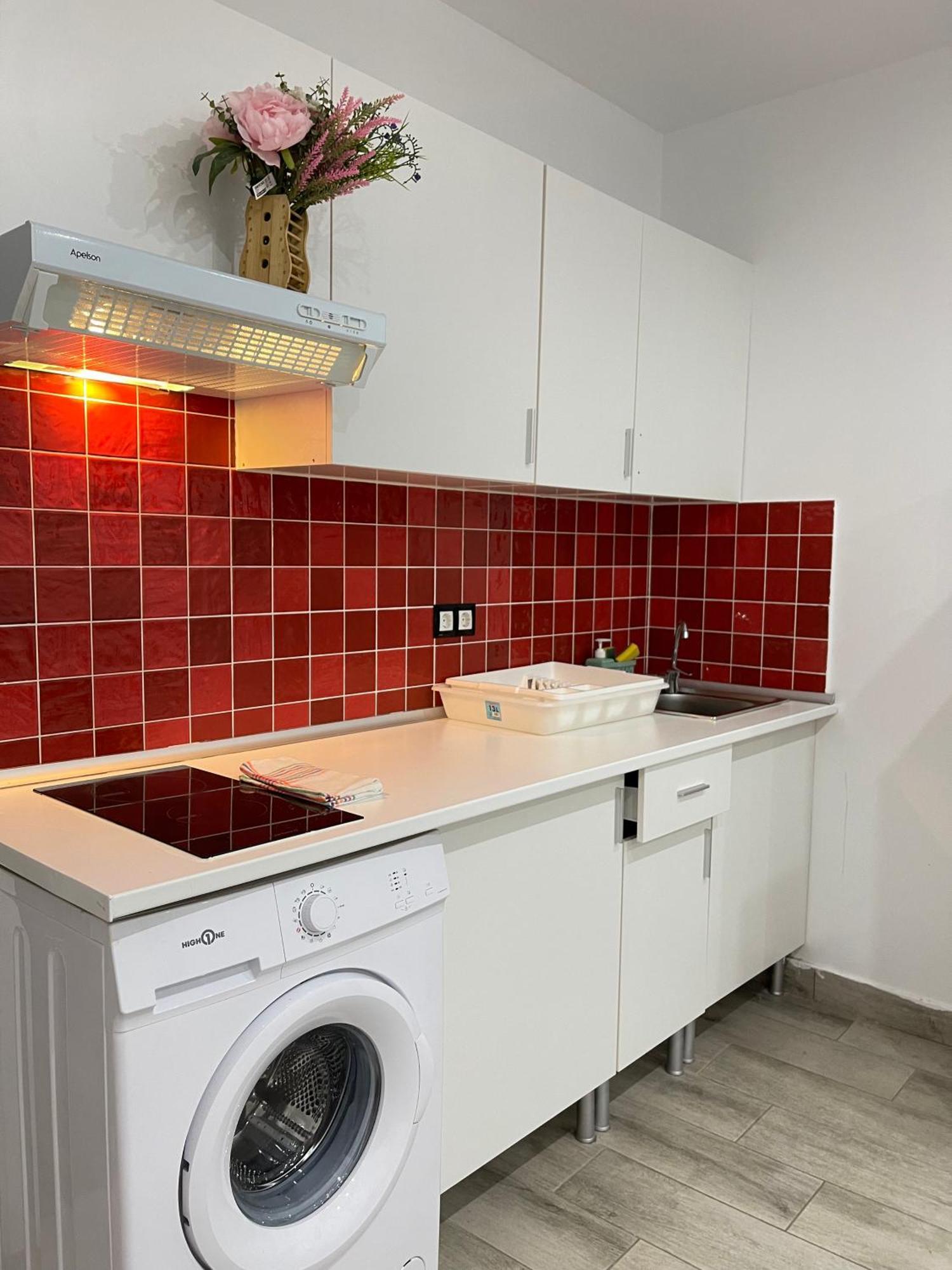 Relax Apartaments 1Min Metro Madrid Luaran gambar